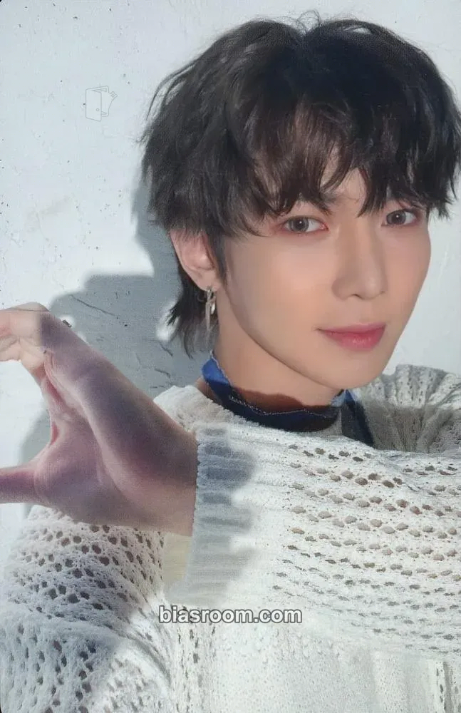 Yeosang NOT OKAY Photocard - ATEEZ - ATEEZ K-pop photocard