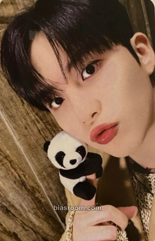 Jongho GOLDEN HOUR : Part.1 Photocard - ATEEZ - ATEEZ K-pop photocard