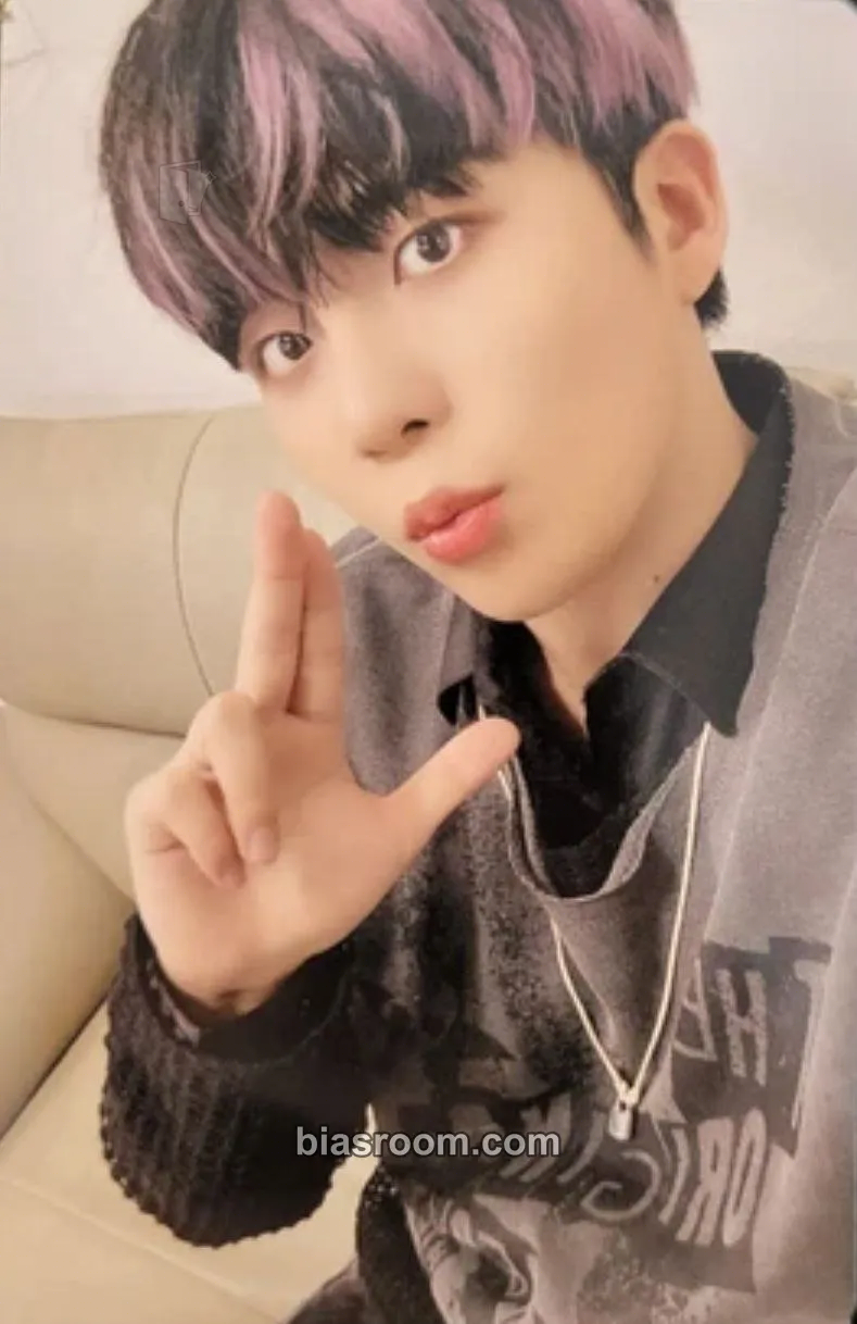 Jongho THE WORLD EP.2 : OUTLAW Photocard - ATEEZ - ATEEZ K-pop photocard