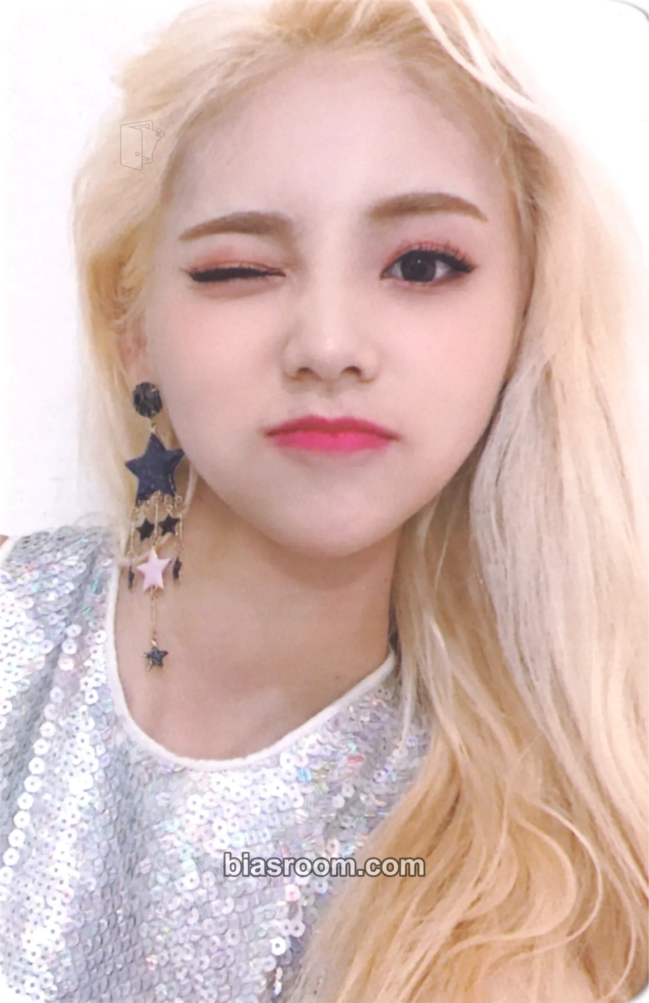 JinSoul 2020 Season's Greetings Photocard - LOONA - LOONA K-pop photocard