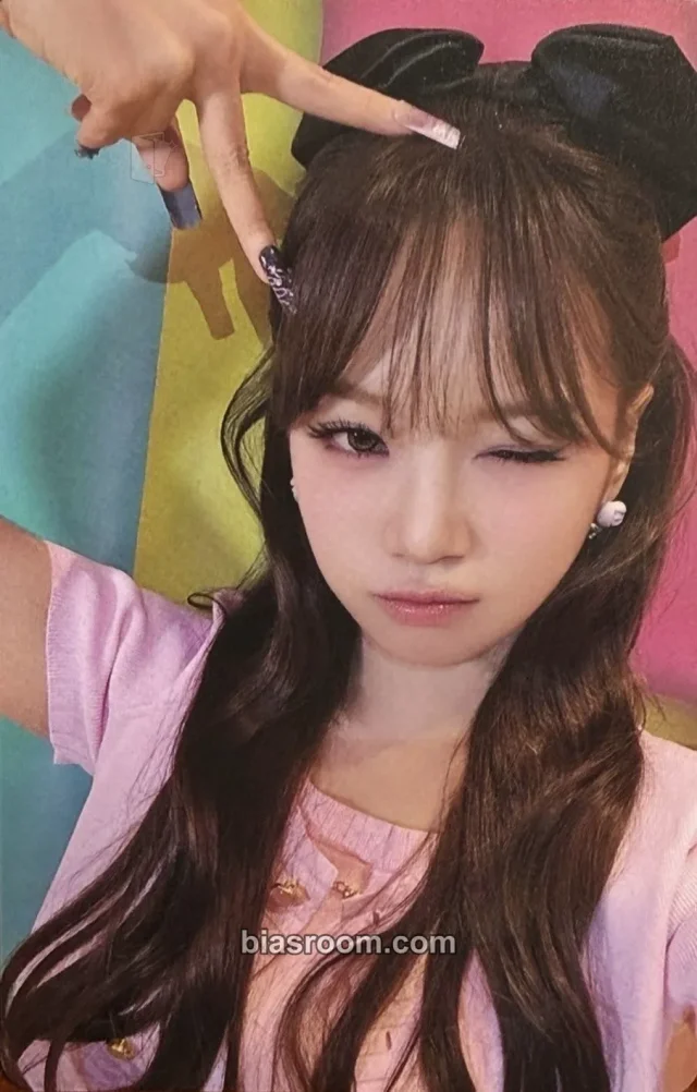 LE SSERAFIM - Kim Chaewon - DIFFERENT Album weverse japan lucky draw round 4