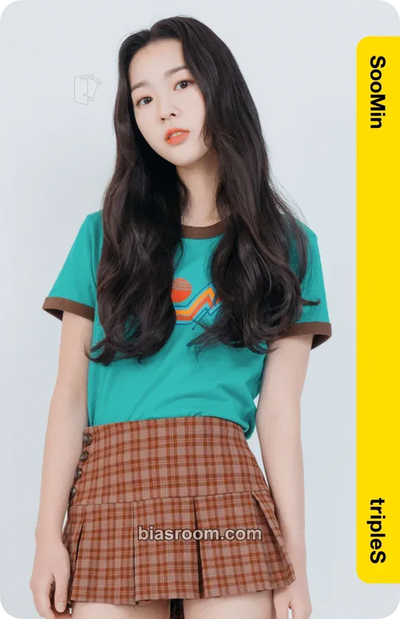 Soomin Atom01 First Class Objekts Photocard - tripleS - tripleS K-pop photocard