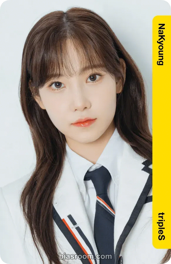 Nakyoung Atom01 First Class Objekts Photocard - tripleS - tripleS K-pop photocard