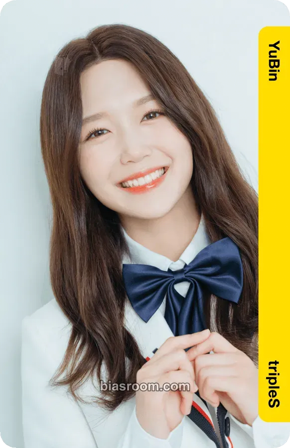 Yubin Atom01 First Class Objekts Photocard - tripleS - tripleS K-pop photocard