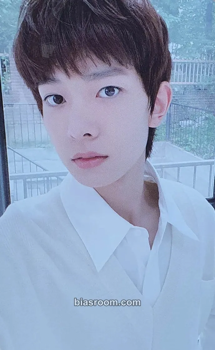 Heeseung 2021 Season's Greetings Photocard - ENHYPEN - ENHYPEN K-pop photocard