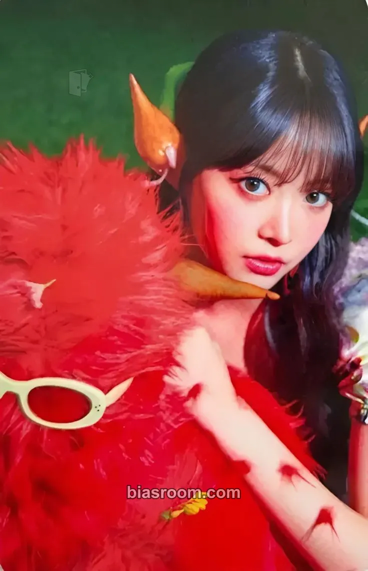 Hong Eunchae CRAZY (Japanese Ver.) Photocard - LE SSERAFIM - LE SSERAFIM K-pop photocard