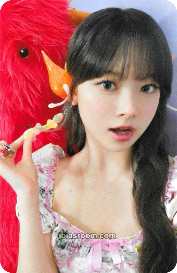 Hong Eunchae CRAZY (Japanese Ver.) Photocard - LE SSERAFIM - LE SSERAFIM K-pop photocard
