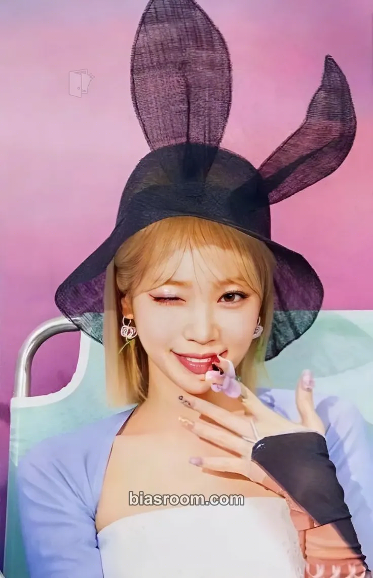 Kim Chaewon CRAZY (Japanese Ver.) Photocard - LE SSERAFIM - LE SSERAFIM K-pop photocard