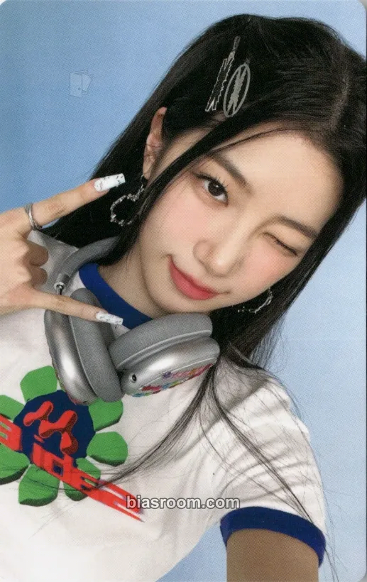 Kazuha UNFORGIVEN (Japanese Ver) Photocard - LE SSERAFIM - LE SSERAFIM K-pop photocard