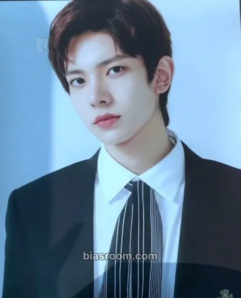 Heeseung 2021 New Year's Eve Live Photocard - ENHYPEN - ENHYPEN K-pop photocard
