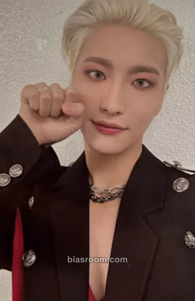 Seonghwa The Fellowship : Break The Wall in Seoul DVD/Blu-Ray Photocard - ATEEZ - ATEEZ K-pop photocard