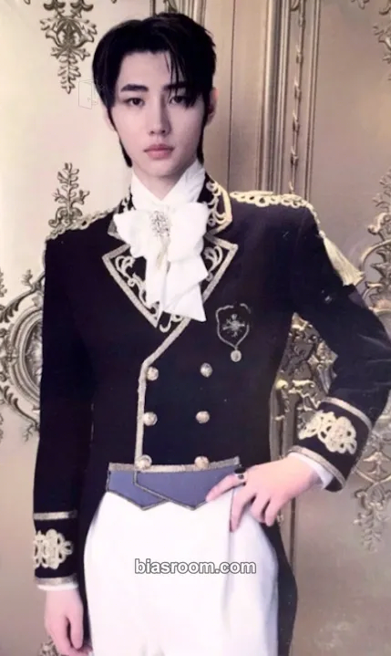 Sunghoon BORDER: CARNIVAL Photocard - ENHYPEN - ENHYPEN K-pop photocard