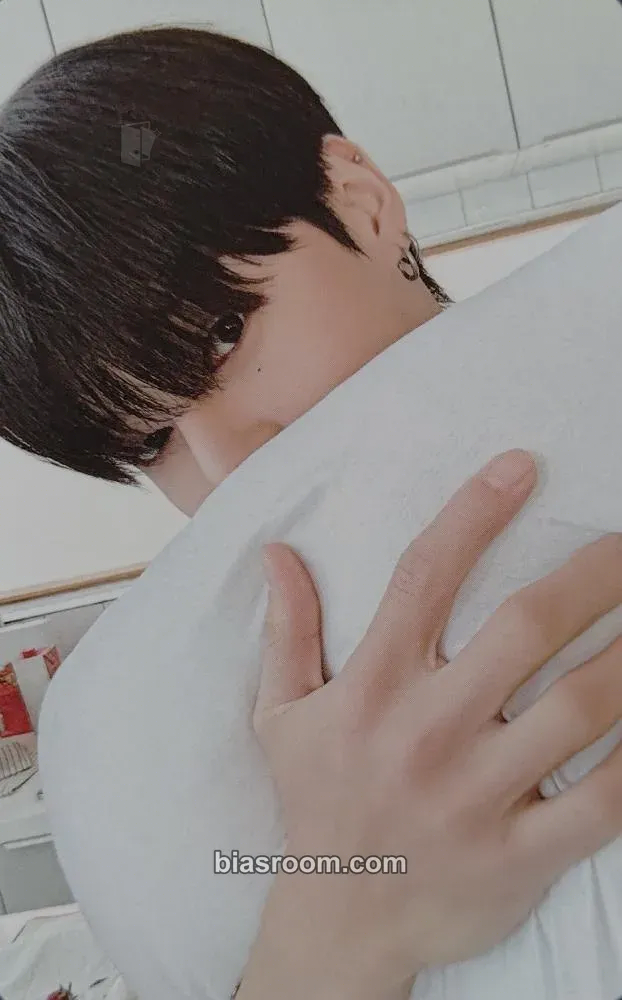 Wooyoung 6th Atiny Membership kit - The Grand Hotel Atiny Photocard - ATEEZ - ATEEZ K-pop photocard