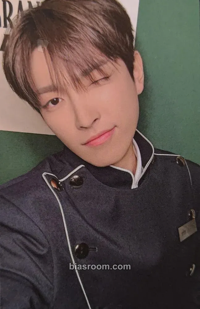 Hongjoong 6th Atiny Membership kit - The Grand Hotel Atiny Photocard - ATEEZ - ATEEZ K-pop photocard