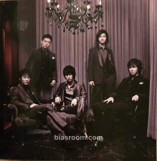 TVXQ - Five In The Black Album postcard