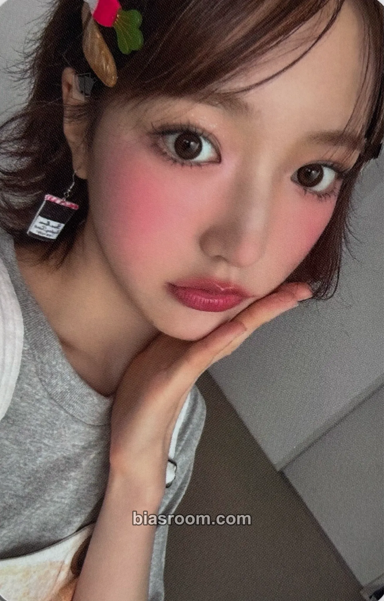 Jiyu UNCUT GEM Photocard - KiiiKiii - KiiiKiii K-pop photocard