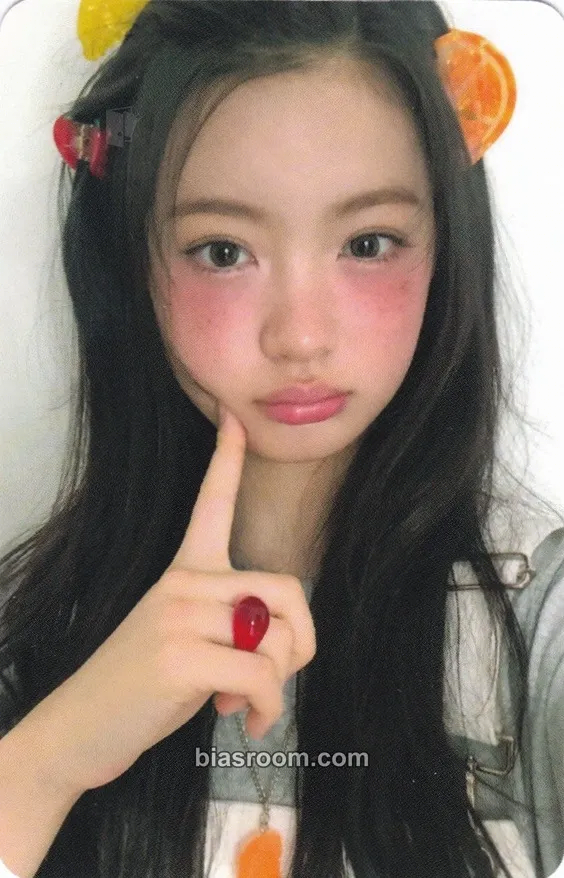 Kya UNCUT GEM Photocard - KiiiKiii - KiiiKiii K-pop photocard