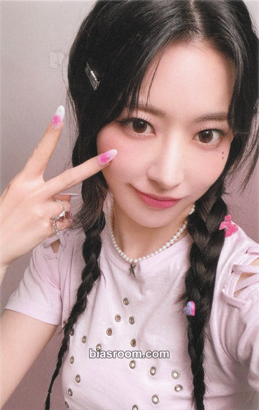 Sakura UNFORGIVEN (Japanese Ver) Photocard - LE SSERAFIM - LE SSERAFIM K-pop photocard