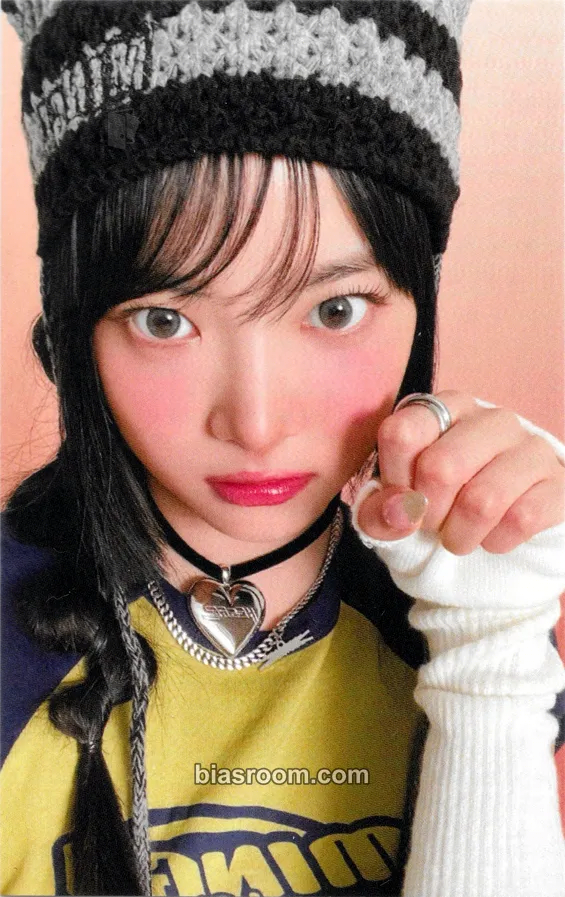 Hong Eunchae UNFORGIVEN (Japanese Ver) Photocard - LE SSERAFIM - LE SSERAFIM K-pop photocard