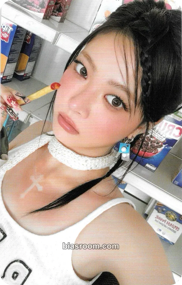 Hong Eunchae HOT Photocard - LE SSERAFIM - LE SSERAFIM K-pop photocard