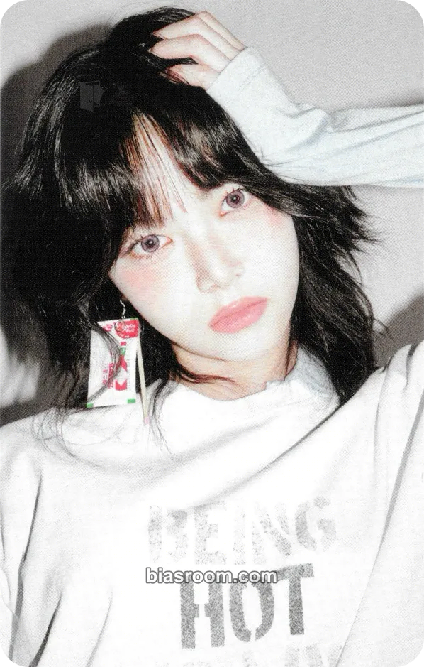 Hong Eunchae HOT Photocard - LE SSERAFIM - LE SSERAFIM K-pop photocard