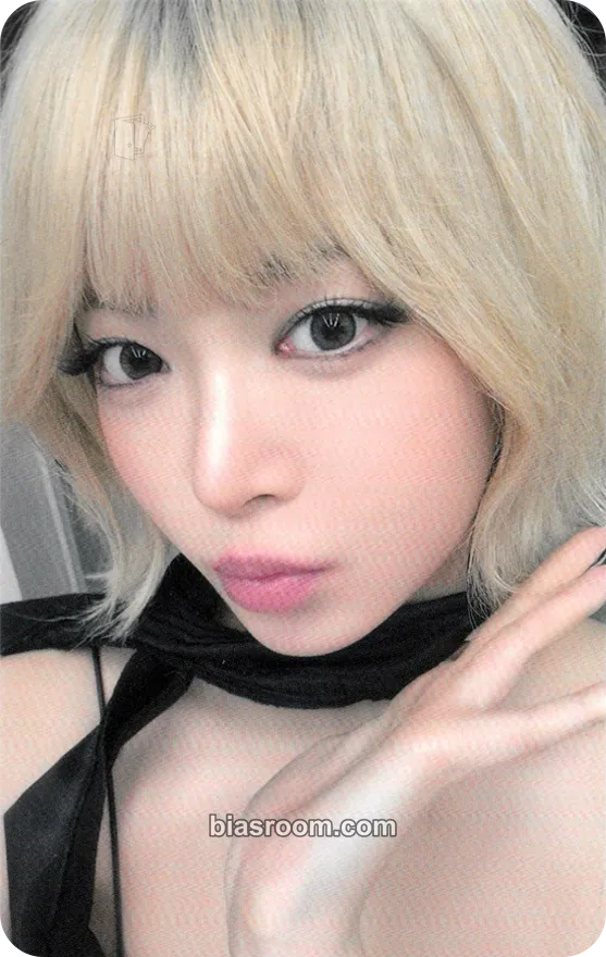 Hong Eunchae HOT Photocard - LE SSERAFIM - LE SSERAFIM K-pop photocard