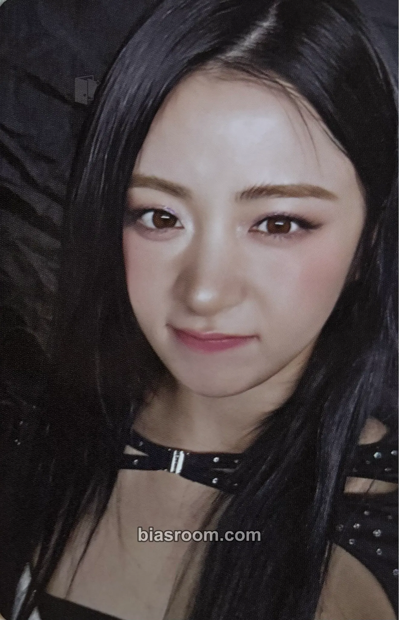 Huh Yunjin HOT Photocard - LE SSERAFIM - LE SSERAFIM K-pop photocard