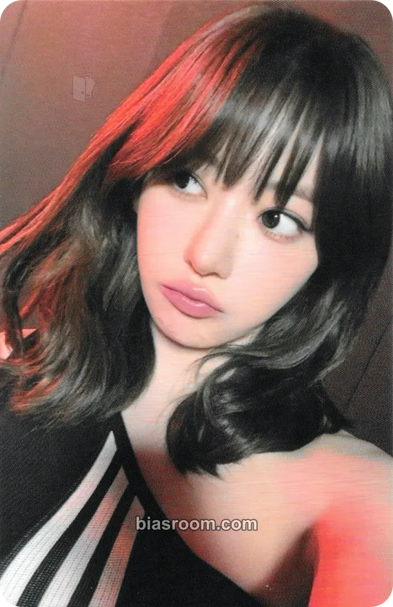 Sakura HOT Photocard - LE SSERAFIM - LE SSERAFIM K-pop photocard