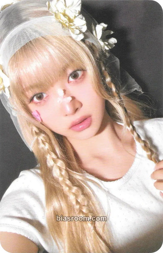 Hong Eunchae HOT Photocard - LE SSERAFIM - LE SSERAFIM K-pop photocard