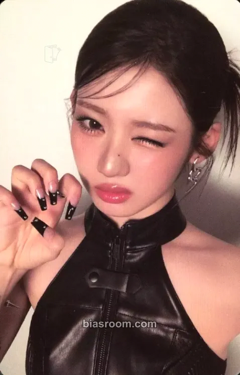 Rora WE GO UP Photocard - BABYMONSTER - photocard K-pop BABYMONSTER