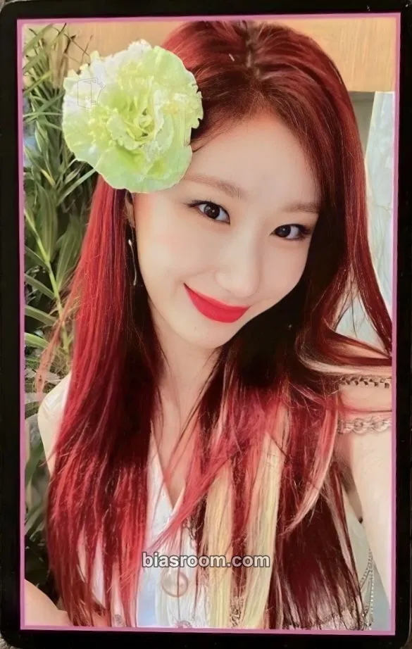 Chaeryeong GUESS WHO Photocard - ITZY - ITZY K-pop photocard