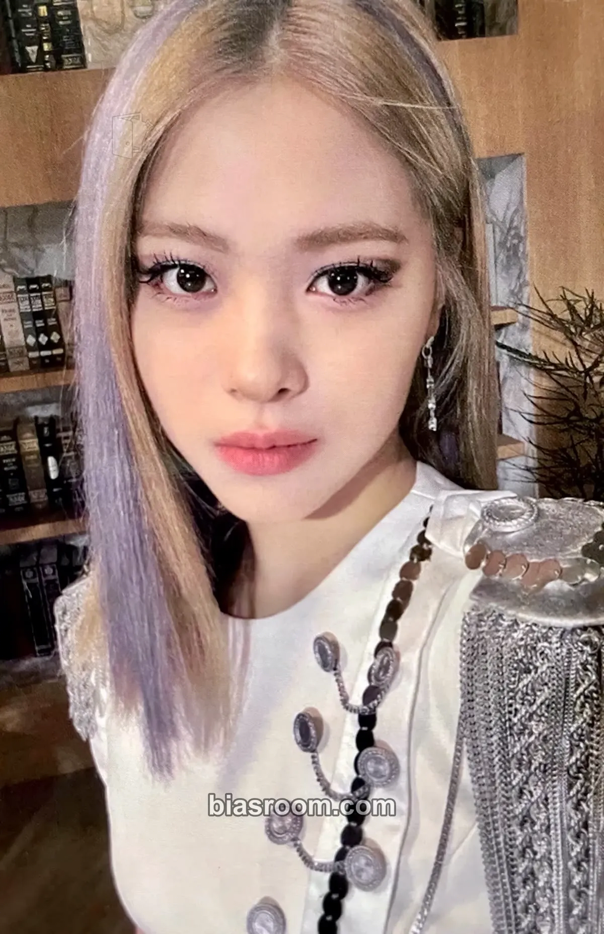Ryujin GUESS WHO Photocard - ITZY - ITZY K-pop photocard