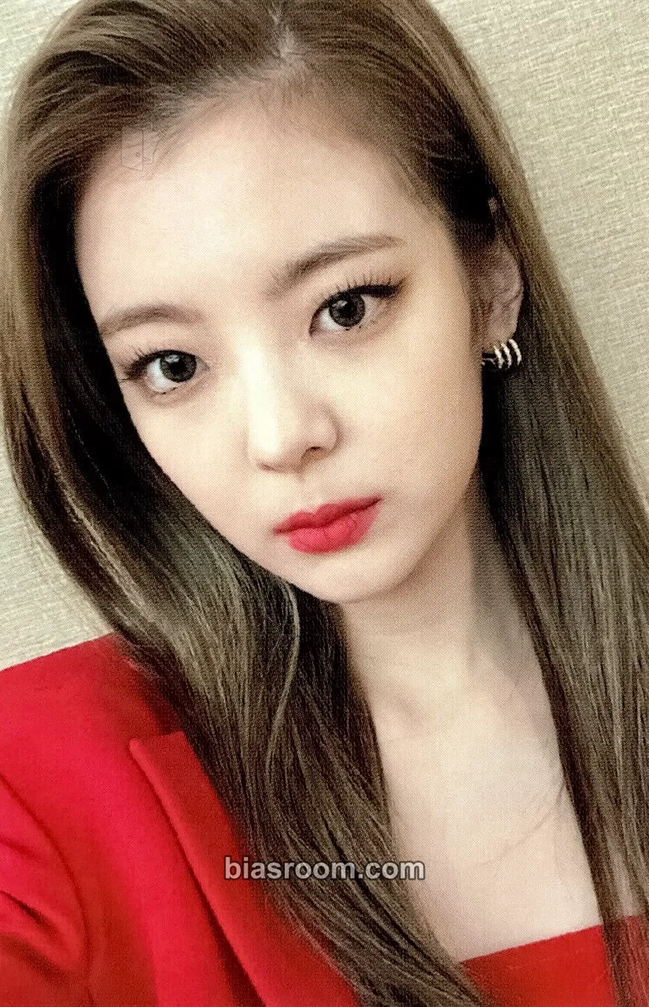 Lia GUESS WHO Photocard - ITZY - ITZY K-pop photocard