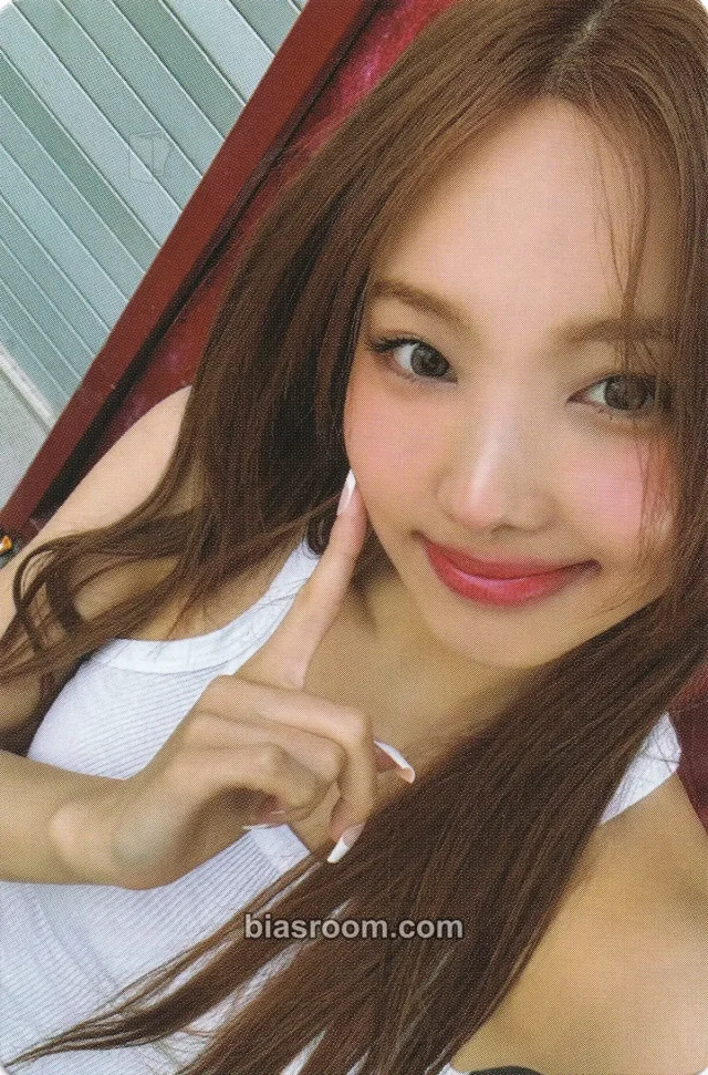 TWICE - Nayeon - Na Album broadcast gift week 1