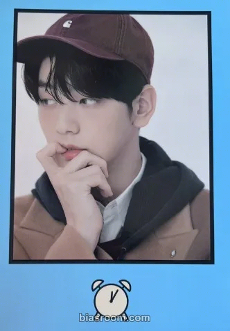 Soobin Birthday Merch Photocard - TOMORROW X TOGETHER - TOMORROW X TOGETHER K-pop photocard