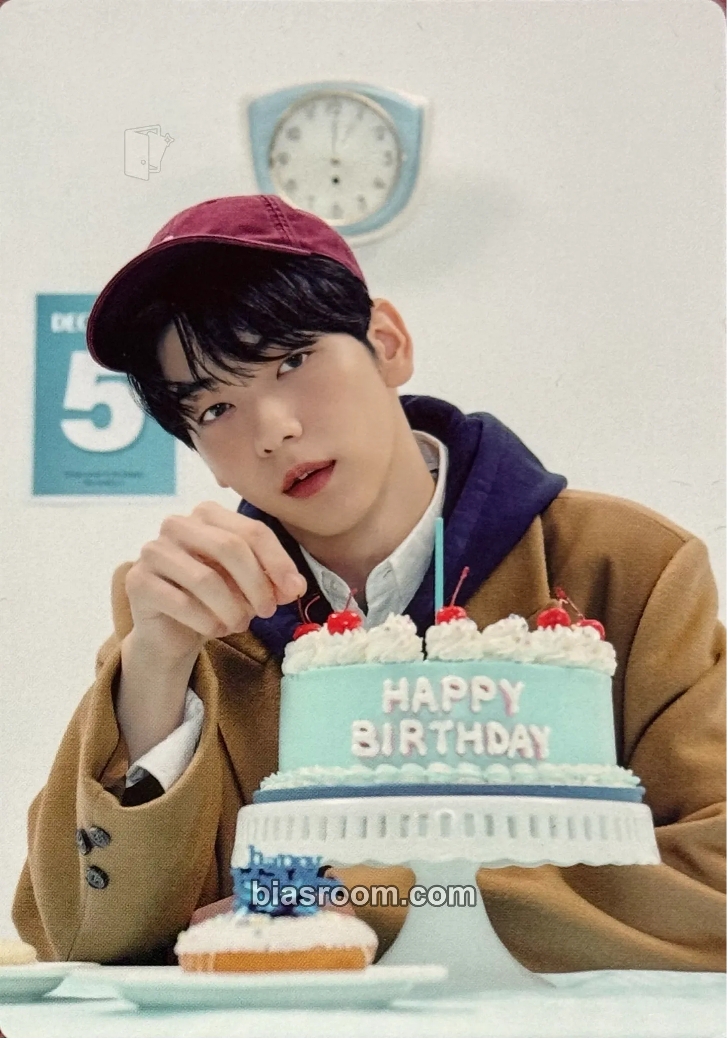 Soobin Birthday Merch Photocard - TOMORROW X TOGETHER - TOMORROW X TOGETHER K-pop photocard