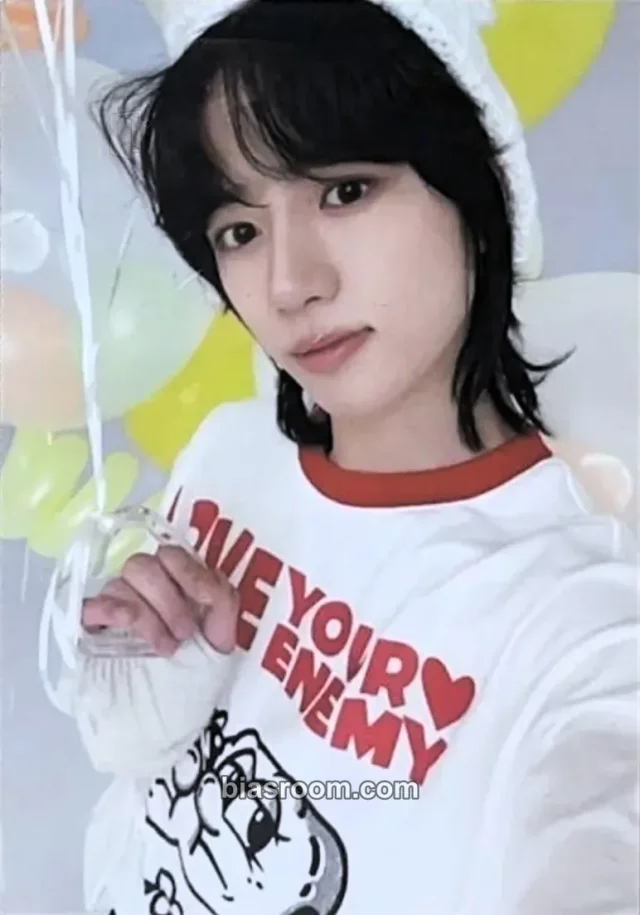 TOMORROW X TOGETHER - Beomgyu - Birthday Merch Other merch photocard bracelet 2021 version