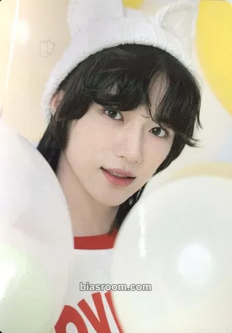 Beomgyu Birthday Merch Photocard - TOMORROW X TOGETHER - TOMORROW X TOGETHER K-pop photocard