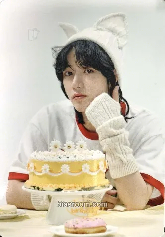 Beomgyu Birthday Merch Photocard - TOMORROW X TOGETHER - TOMORROW X TOGETHER K-pop photocard