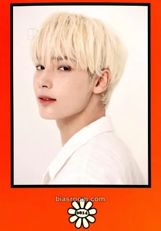 Huening Kai Birthday Merch Photocard - TOMORROW X TOGETHER - TOMORROW X TOGETHER K-pop photocard