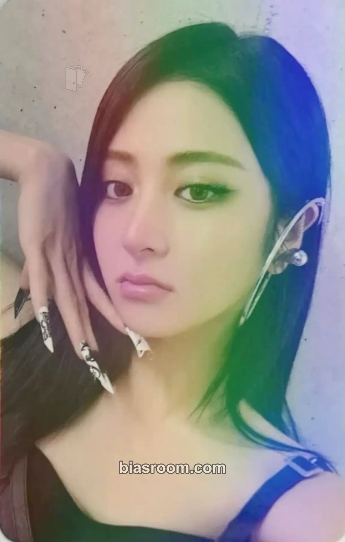 Huh Yunjin HOT Photocard - LE SSERAFIM - LE SSERAFIM K-pop photocard