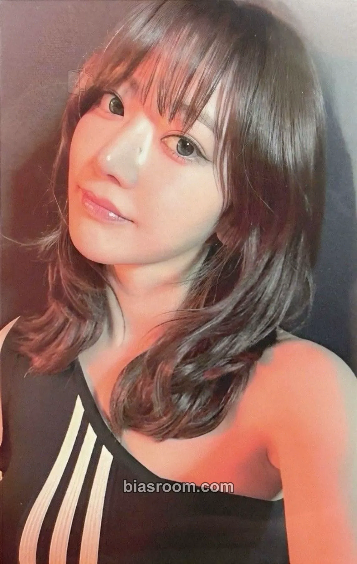 Sakura HOT Photocard - LE SSERAFIM - LE SSERAFIM K-pop photocard