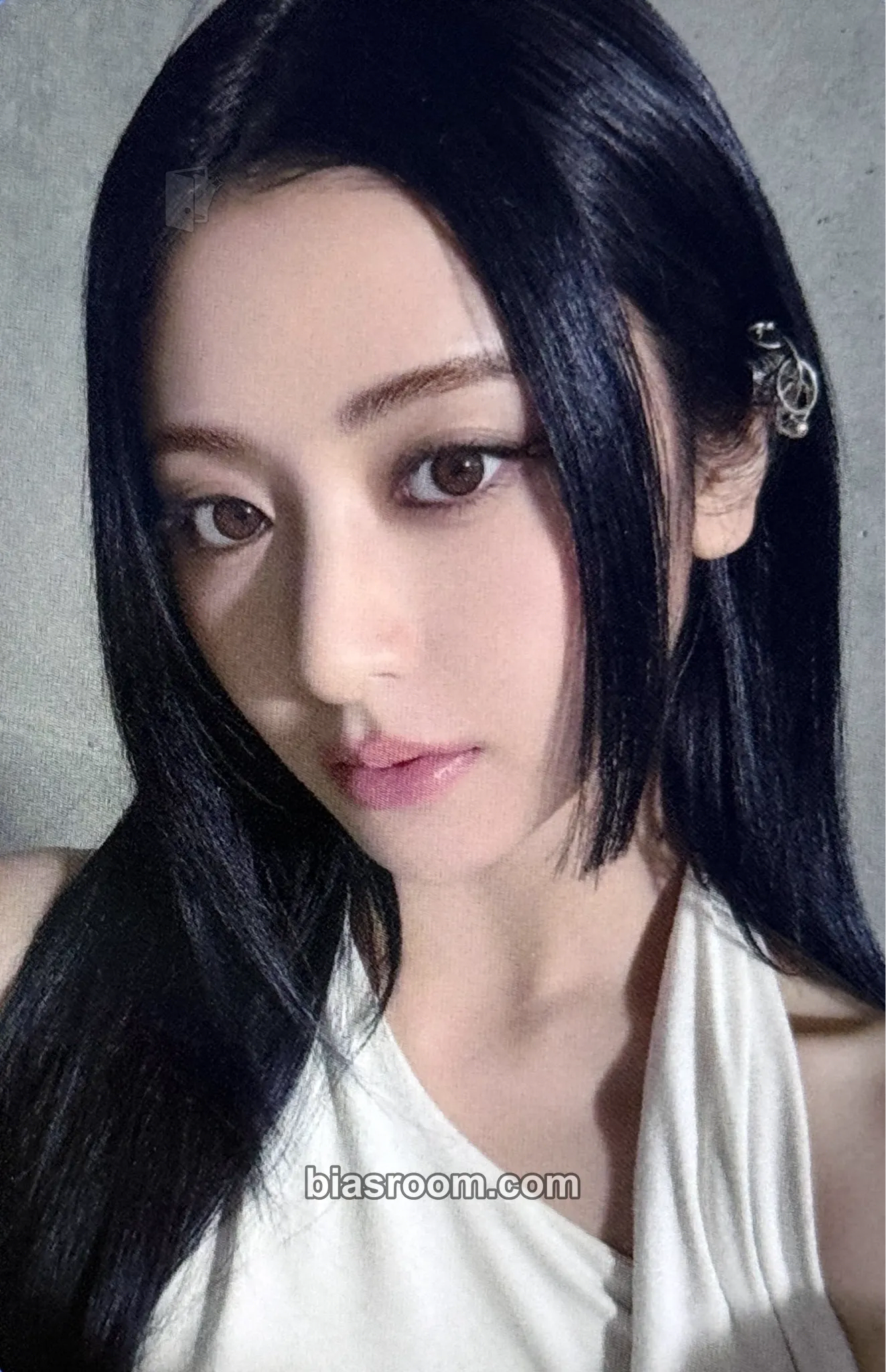 Huh Yunjin HOT Photocard - LE SSERAFIM - LE SSERAFIM K-pop photocard