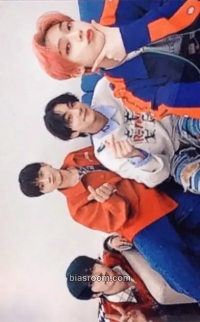 2021 Holiday Collection Little Wishes Photocard - ENHYPEN - ENHYPEN K-pop photocard