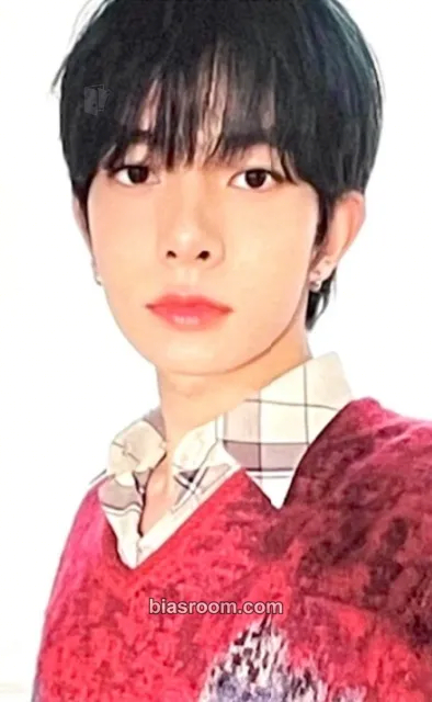 Heeseung 2021 Holiday Collection Little Wishes Photocard - ENHYPEN - ENHYPEN K-pop photocard