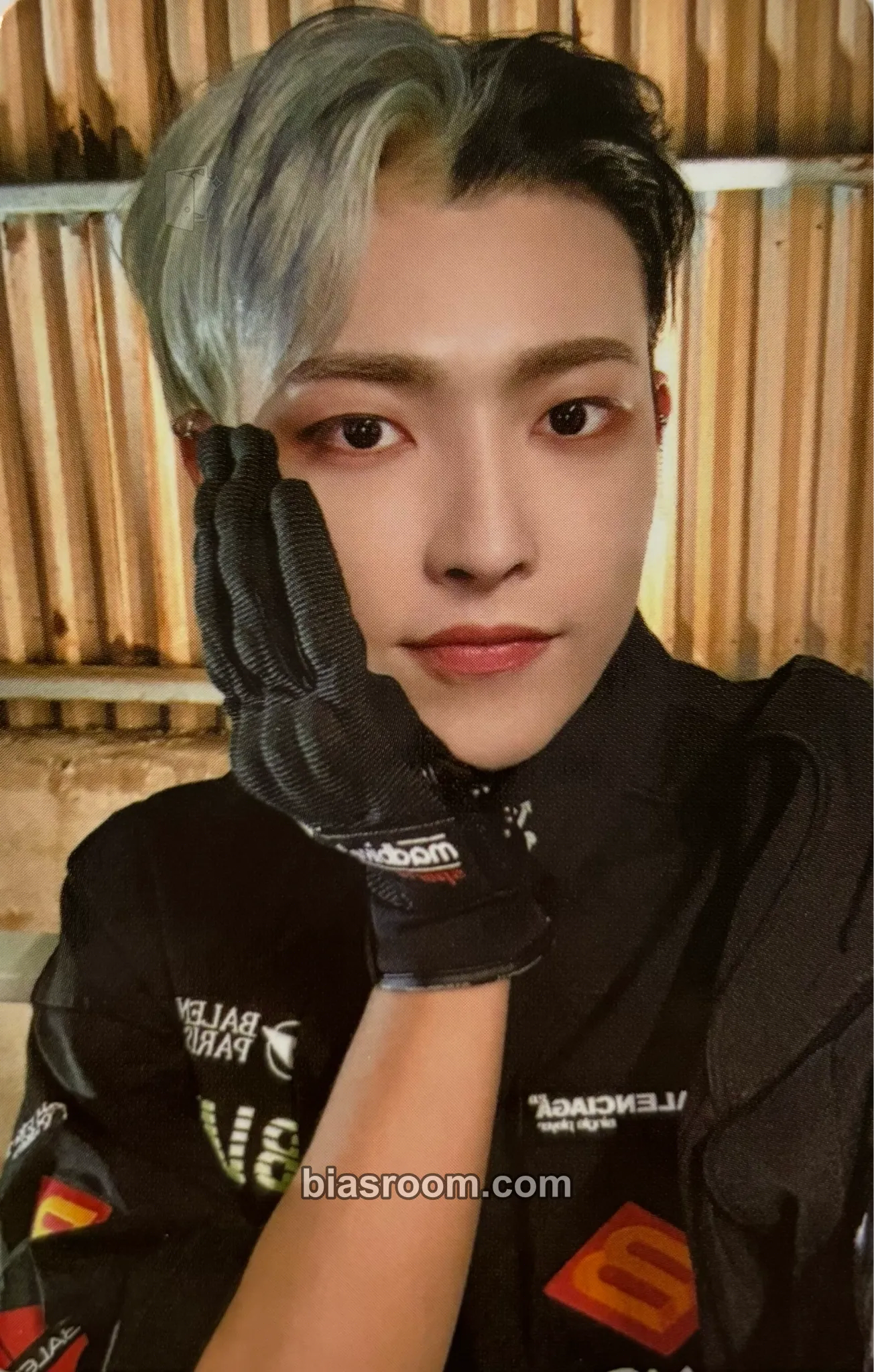 Hongjoong THE WORLD EP.1 : MOVEMENT Photocard - ATEEZ - ATEEZ K-pop photocard