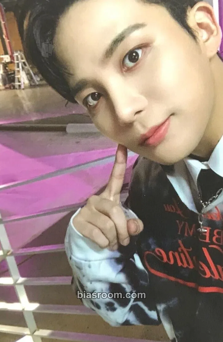 Jongho THE WORLD EP.1 : MOVEMENT Photocard - ATEEZ - ATEEZ K-pop photocard