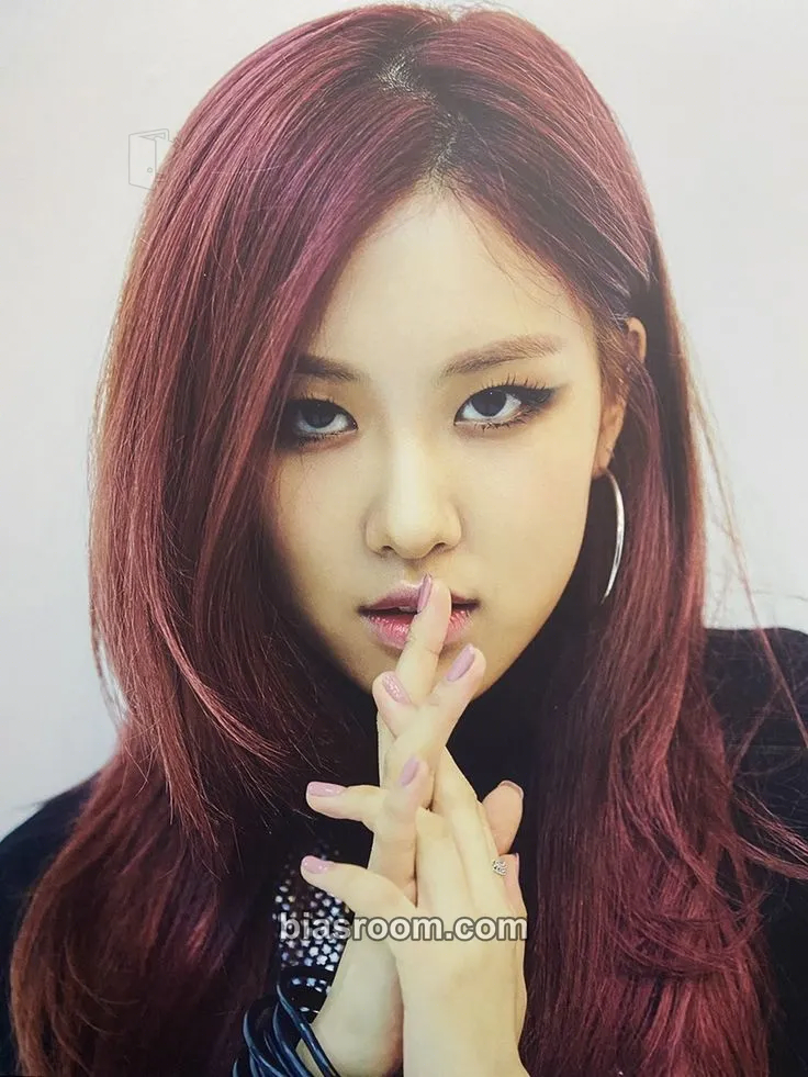 Rosé 4+1 THE ALBUM PHOTOBOOK - LIMITED EDITION Photocard - BLACKPINK - BLACKPINK K-pop photocard