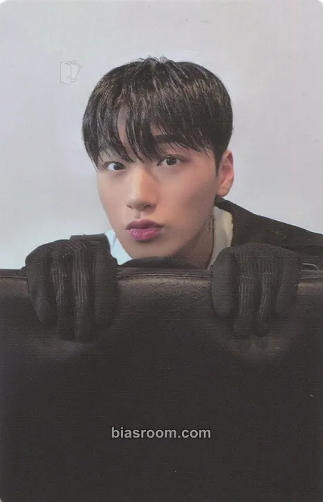 San THE WORLD EP.2 : OUTLAW Photocard - ATEEZ - ATEEZ K-pop photocard