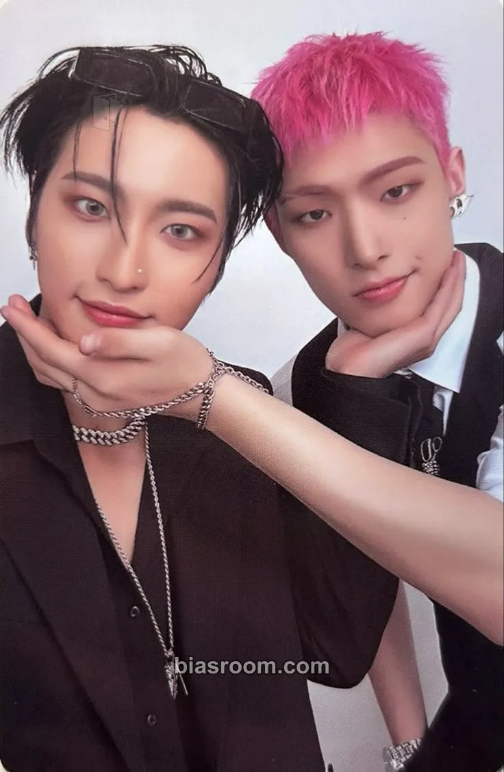 THE WORLD EP.2 : OUTLAW Photocard - ATEEZ - ATEEZ K-pop photocard